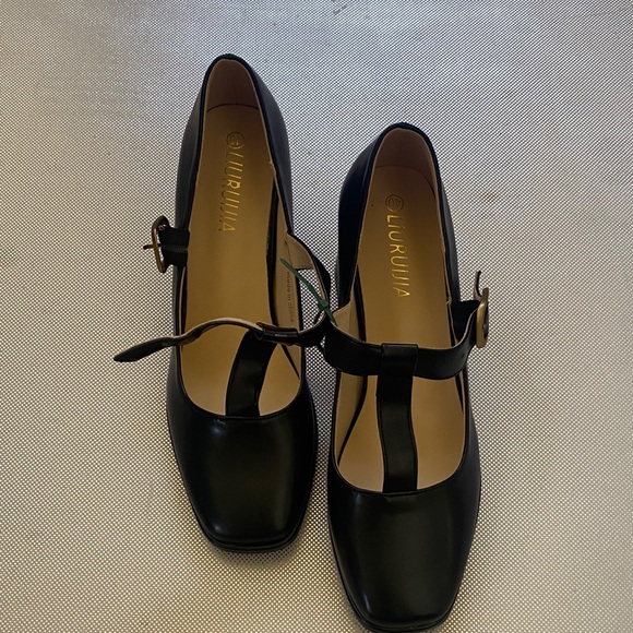 LIURUIJIA Shoes - Elegant Black T-Strap Heels by